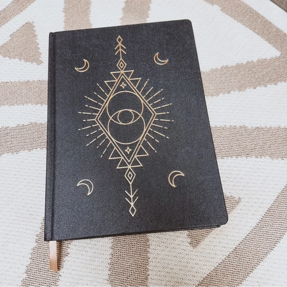 Celestial universal daily / monthly planner hardcover booklet